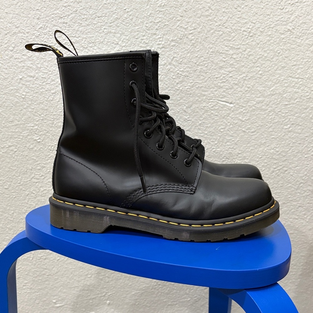 Dr. Martens 1460 Slim Smooth Leather Lace Up Boots